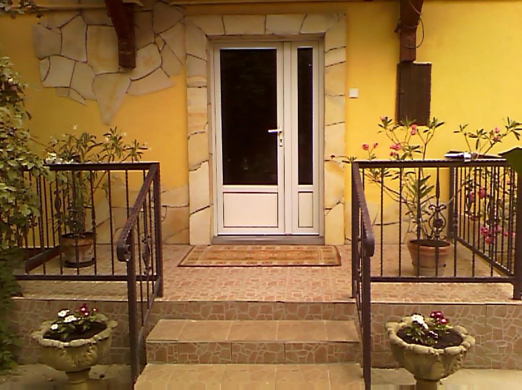Apartman Sas 6 Apartment Hajduszoboszlo Ngoại thất bức ảnh